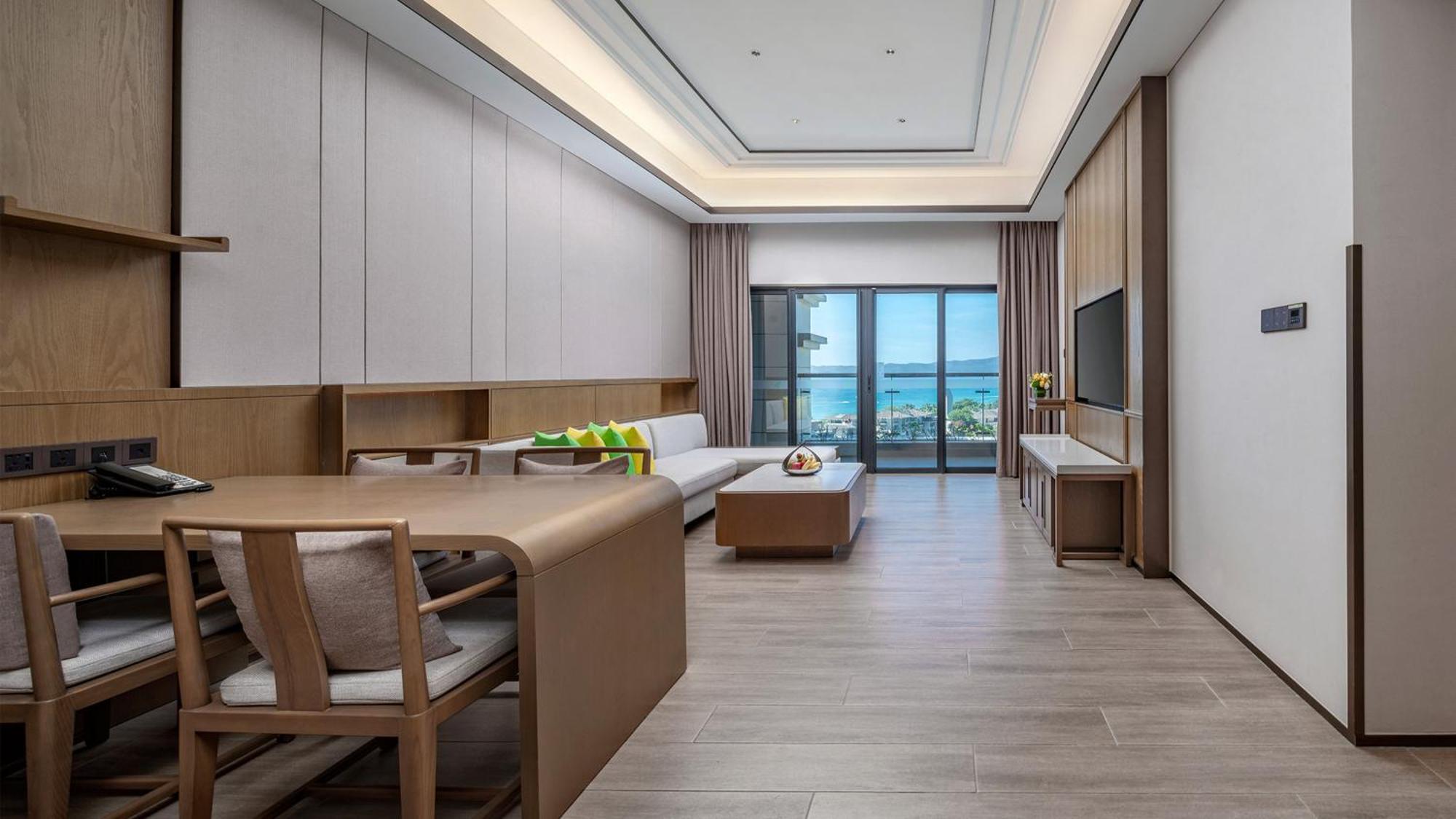 Holiday Inn & Suites Sanya Yalong Bay Exterior photo